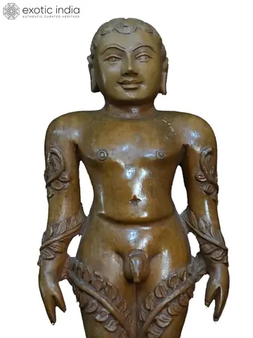Close view of the carved face and upper body