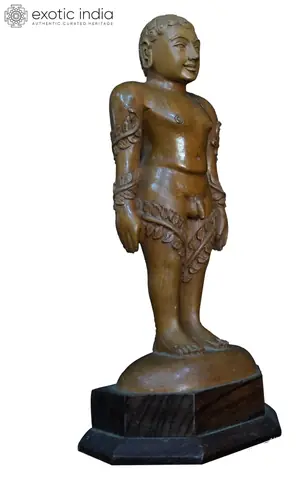 The statue from the side