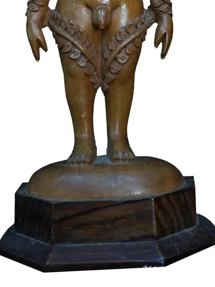 Close view of the lower body and base