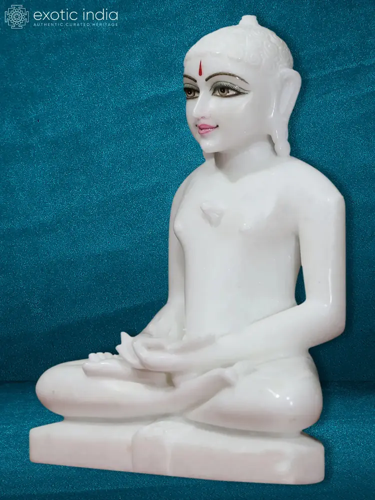 The idol from a three-quarter angle