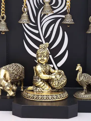 Close view of the seated Krishna