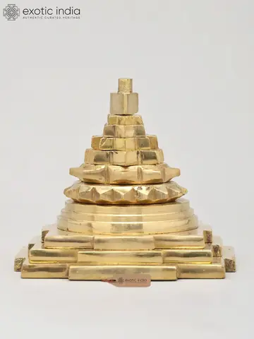 Front view of the stepped tiers