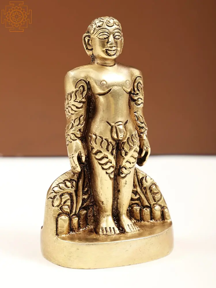 The statue from a slightly different angle