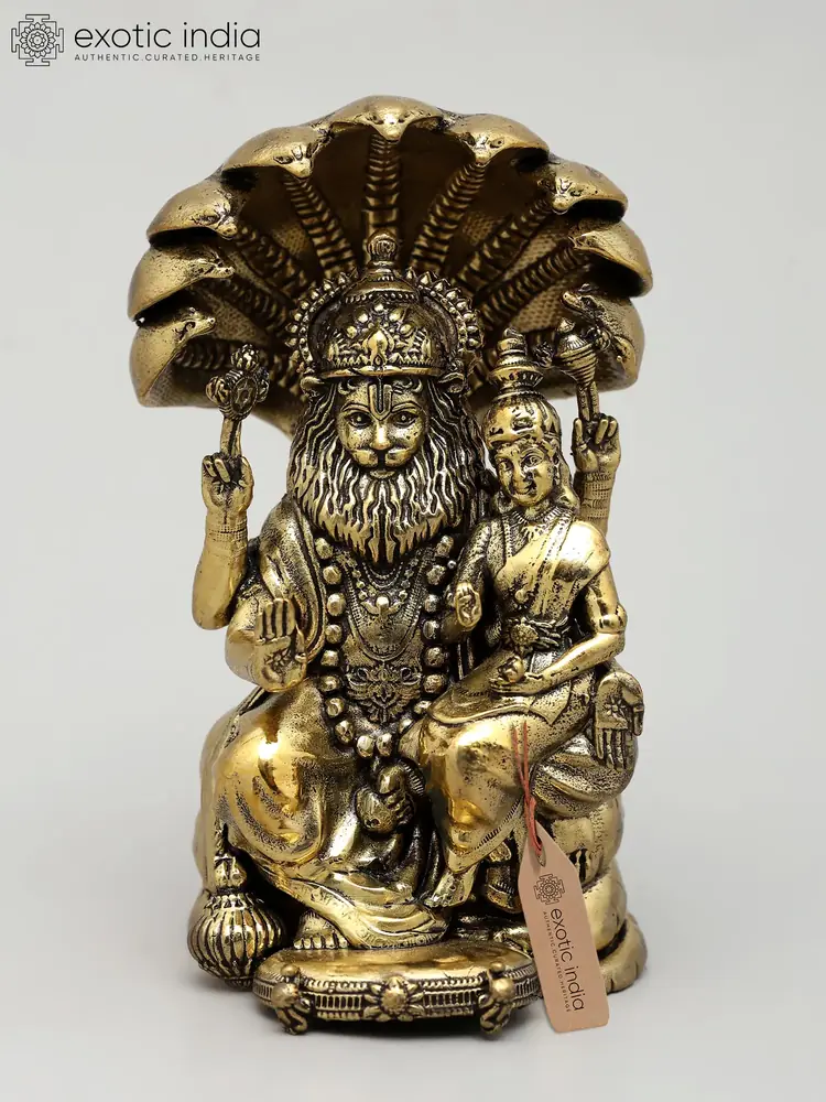 Narasimha with Lakshmi under a serpent hood, front view