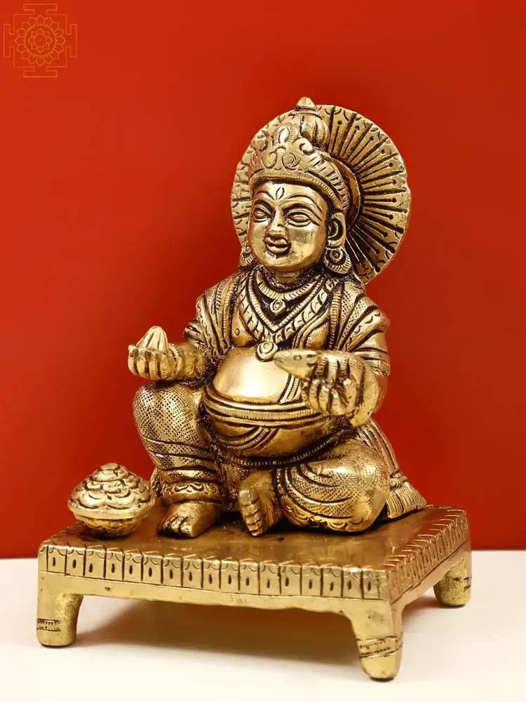 Kubera seen from a slight angle
