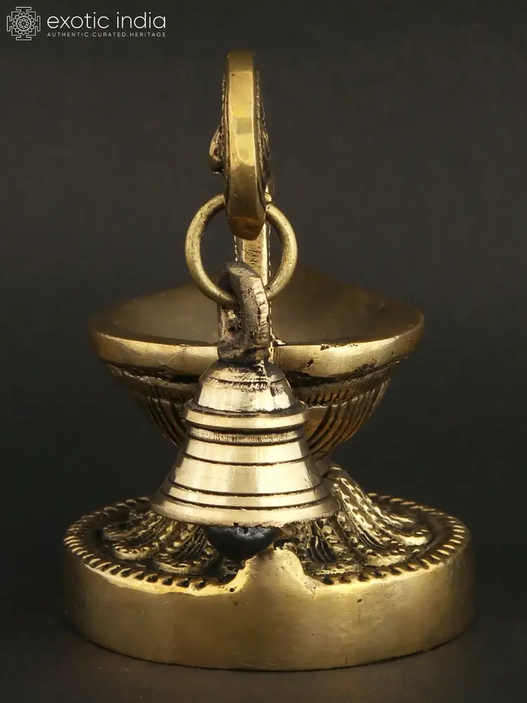 Close view of the carved base