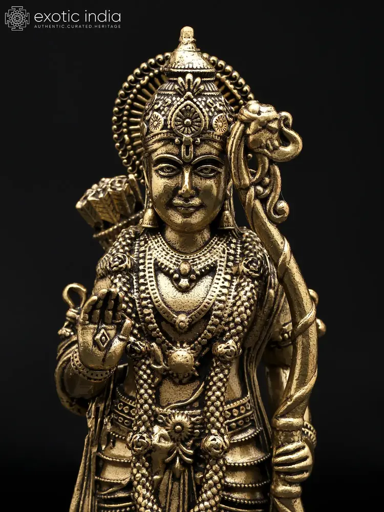 Close view of the face and crown of one figure
