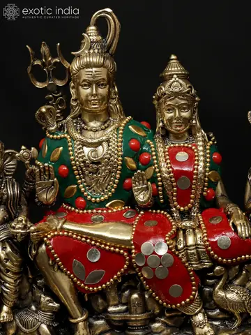 Close view of Shiva and Parvati