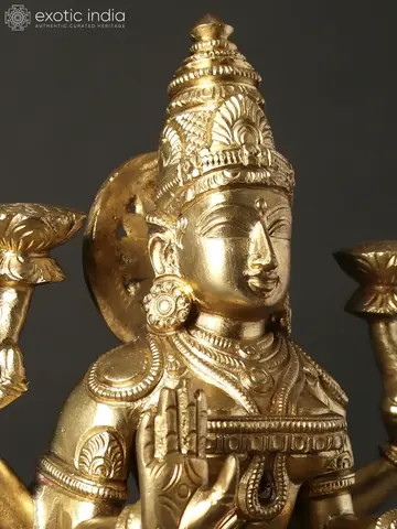 Close view of the head and halo