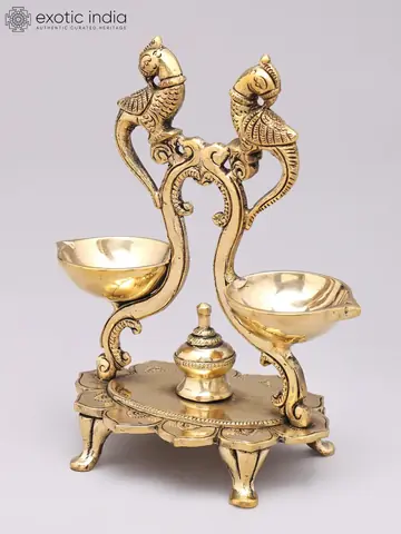 The lamp from the front with both bowls