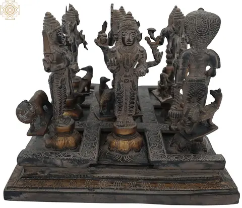 View from the side showing the figures in rows
