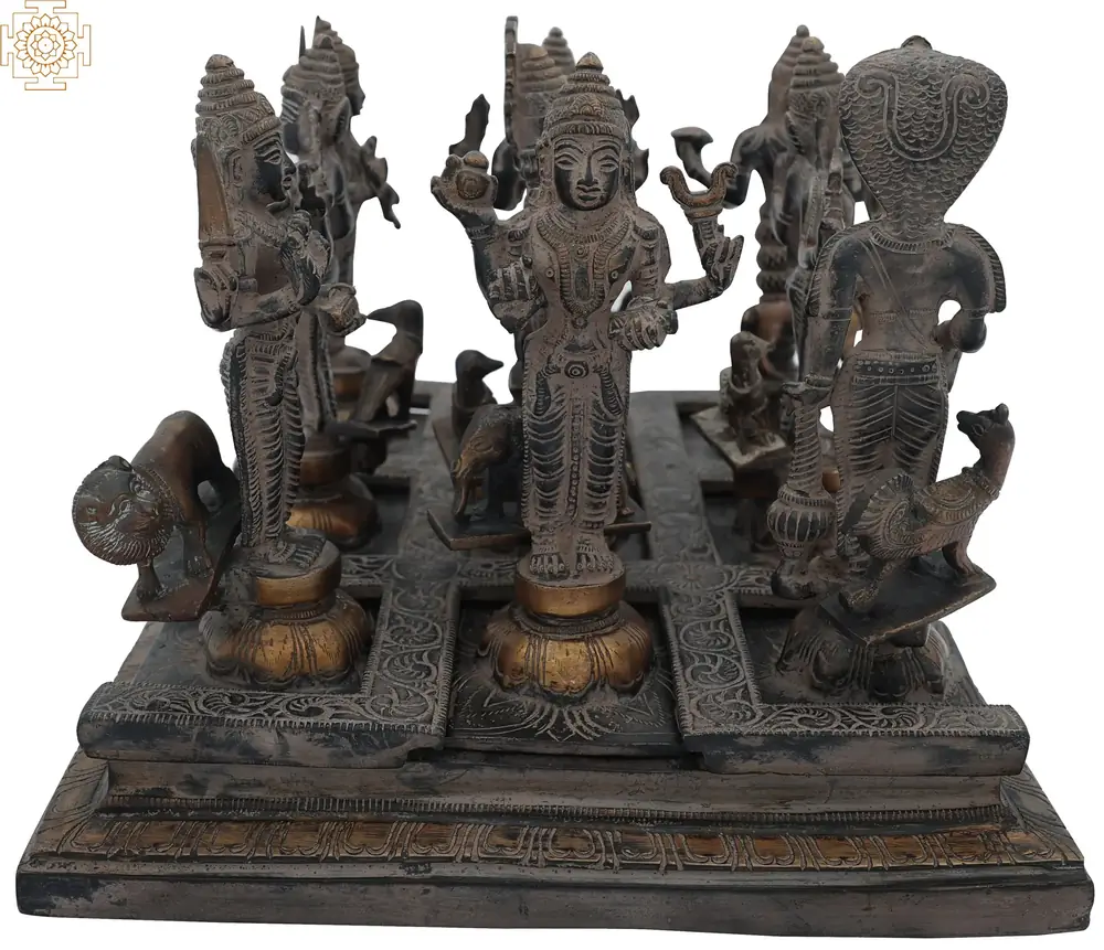 View from the side showing the figures in rows
