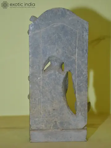 Back view showing the flat slab