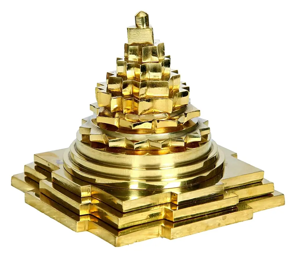 The yantra seen from above, showing the lotus petals