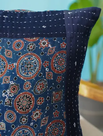 Close view of the printed round motifs