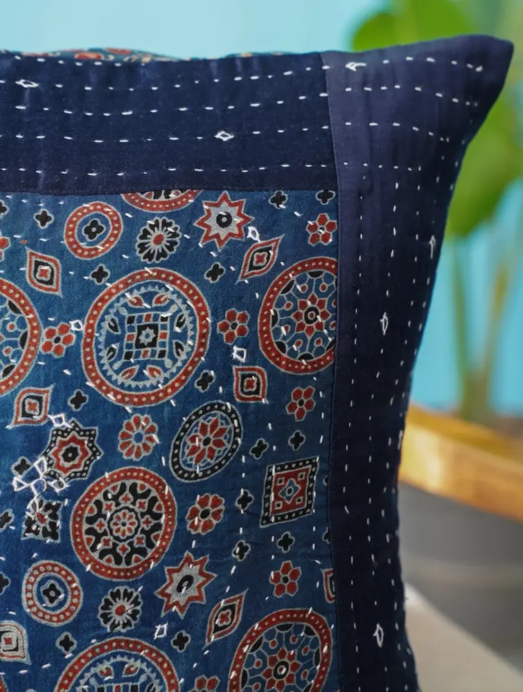 Close view of the printed round motifs