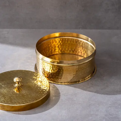 Chapati box with the lid resting on the side
