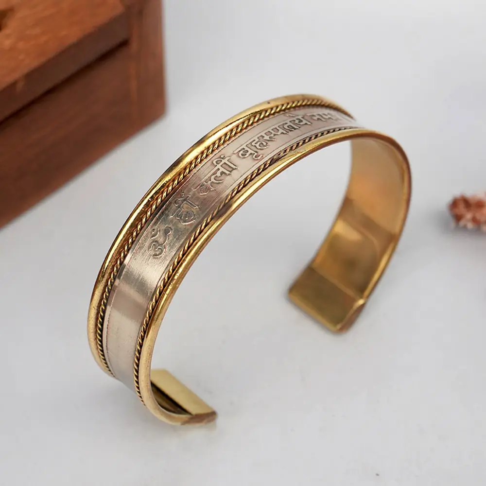 Kada at an angle showing the open cuff