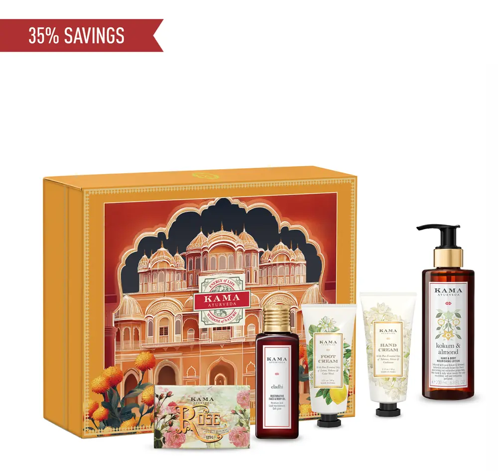 Gift box with its five products beside it