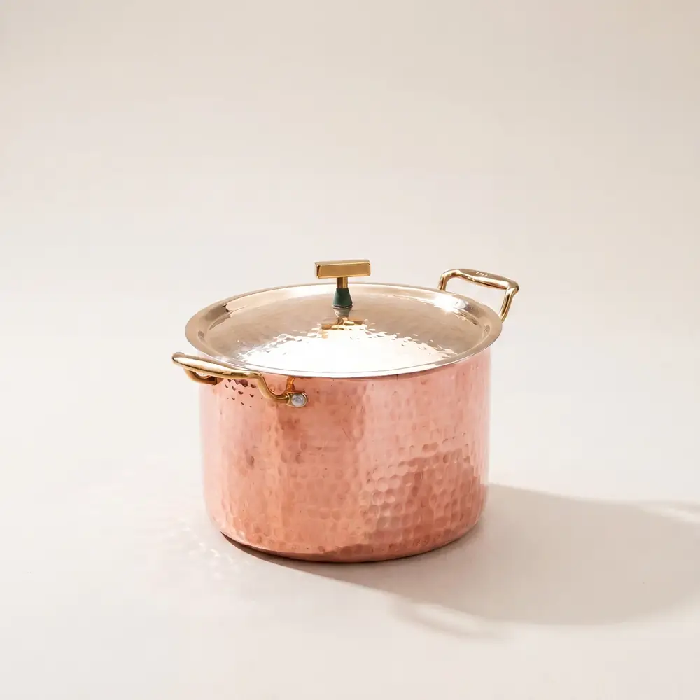 The stockpot from a slightly different angle