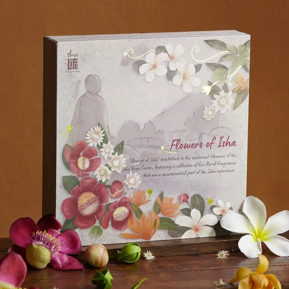 Flowers gift box with a floral print, shown with fresh flowers on a wooden tray