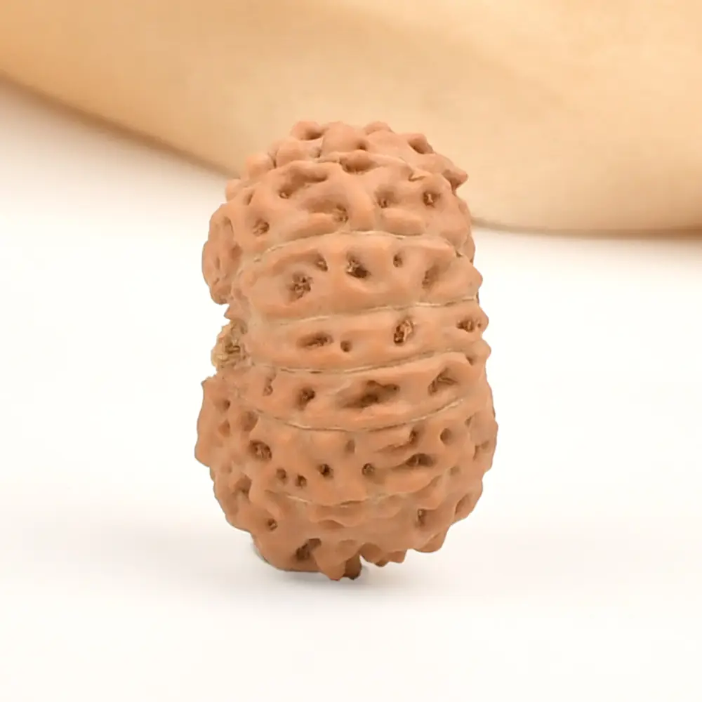 Side view of the same bead