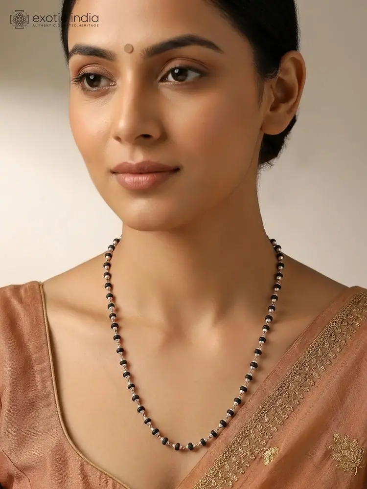 A model wearing the long mala