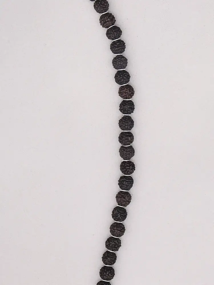 Close view of the dark beads