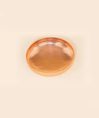 Close top view of the hammered surface