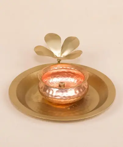 The flower lamp seen from a slightly higher angle
