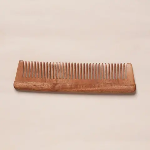 Comb seen from the side