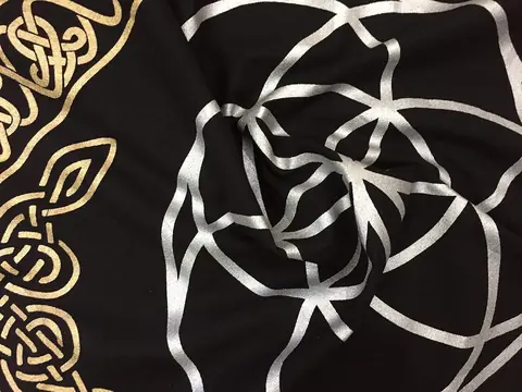 Close view of the silver and gold print