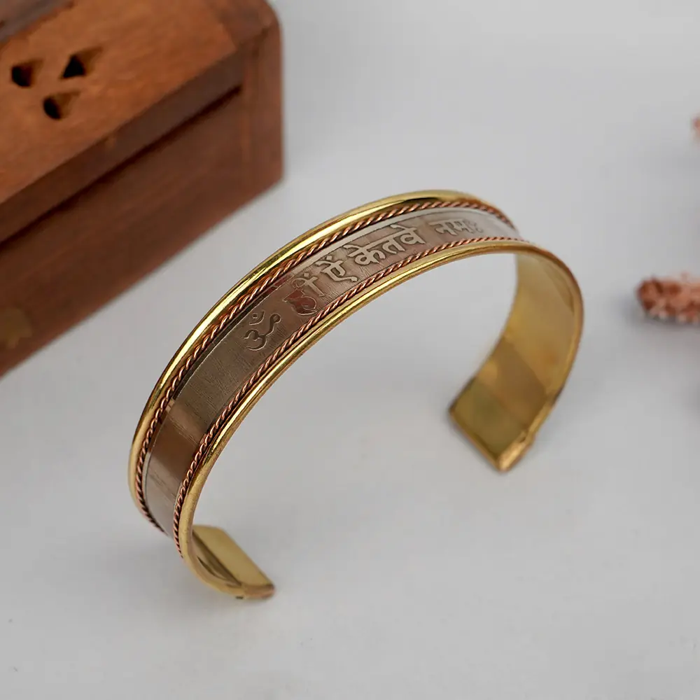 Kada at an angle showing the open cuff