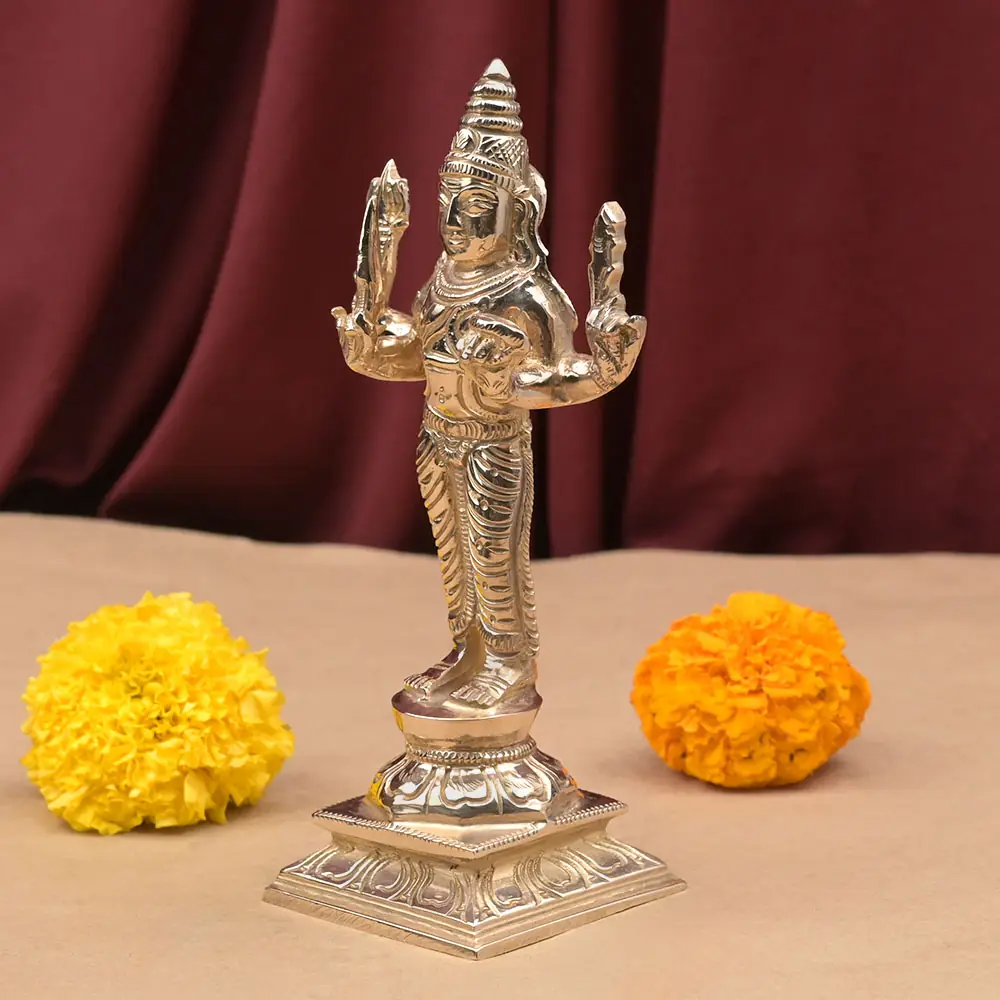 Another side view of the idol