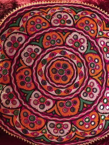 Another close view of the medallion in orange and pink thread