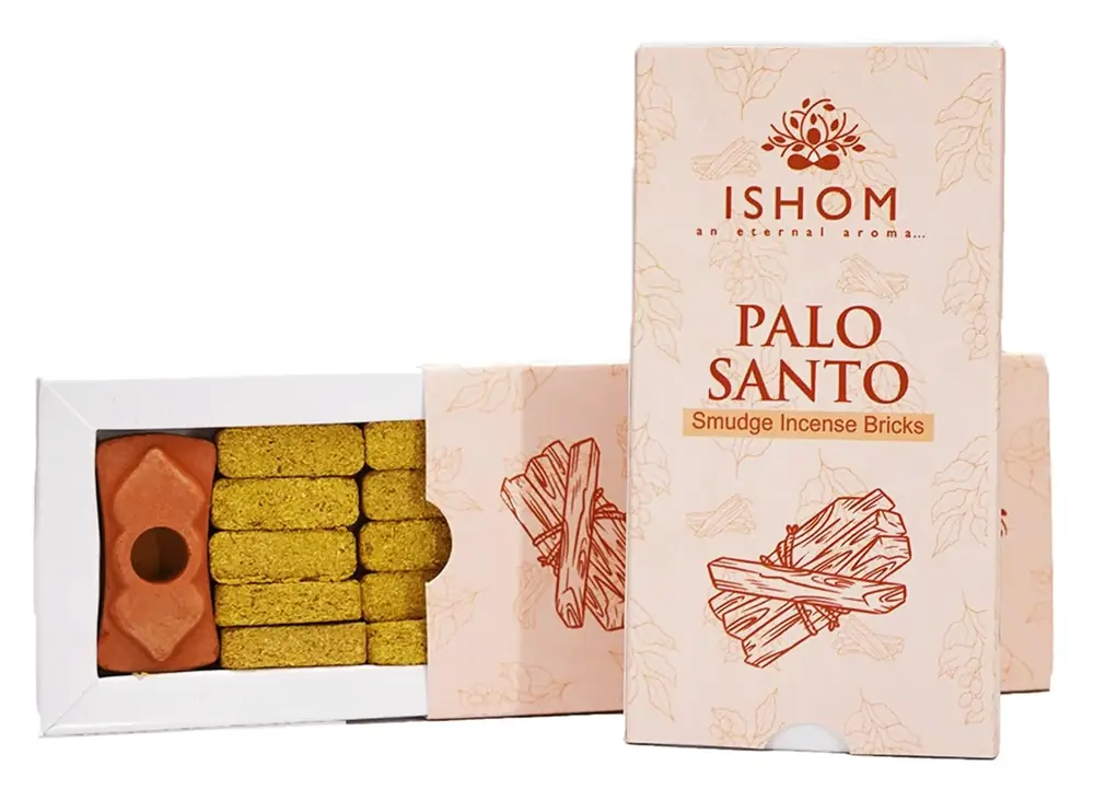 The palo santo box with bricks laid out inside
