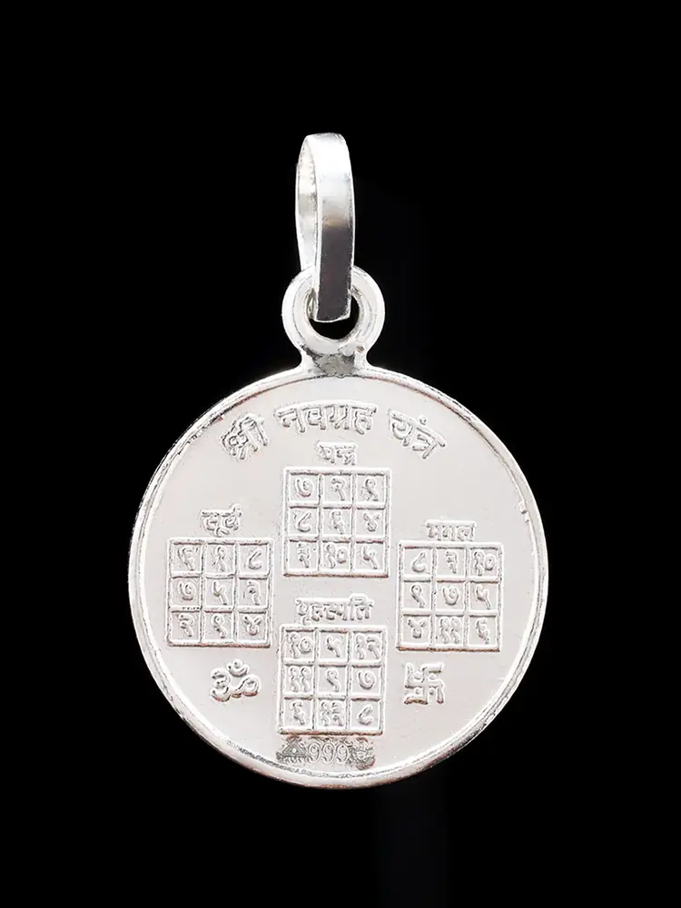 The other face of the silver pendant