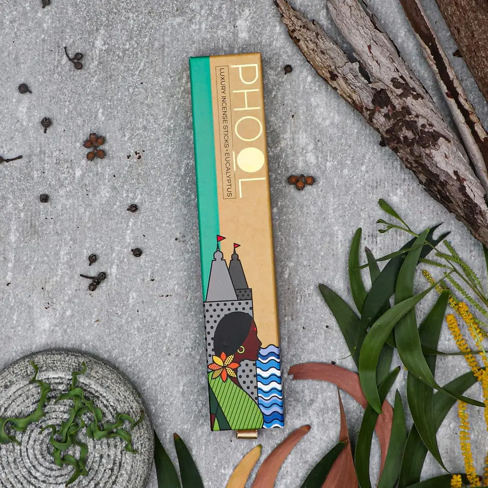 The eucalyptus box with eucalyptus leaves