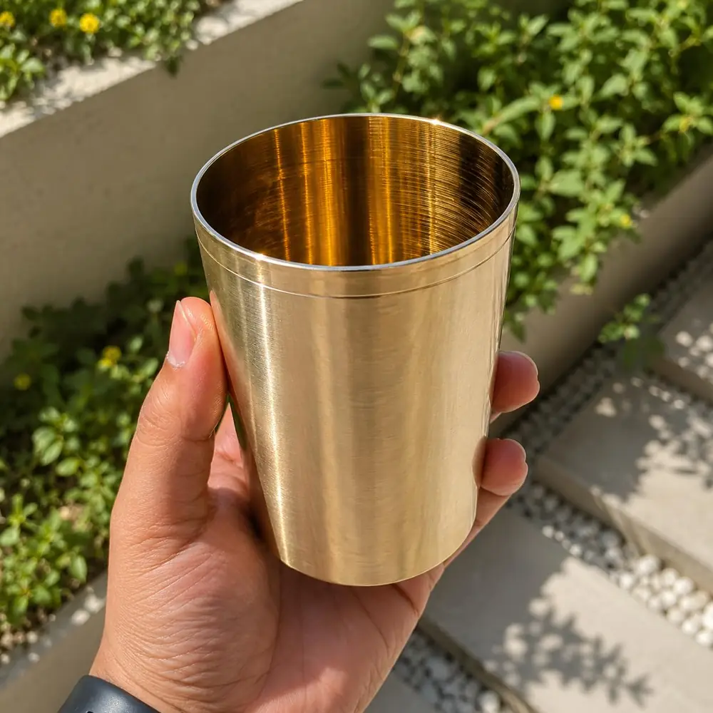 The glass seen from another angle on white