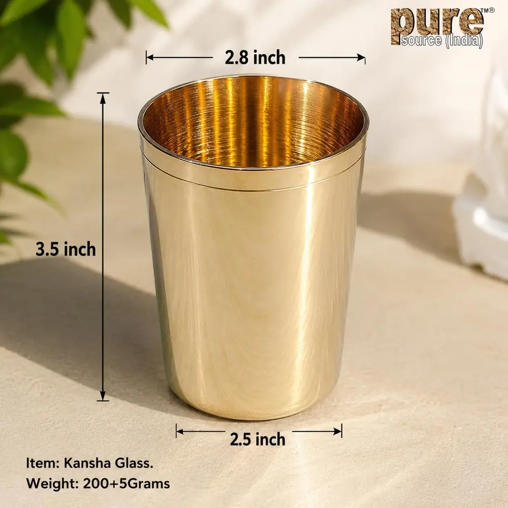 The glass with size marks in inches
