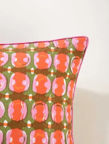 Close view of the printed pattern and pink edge