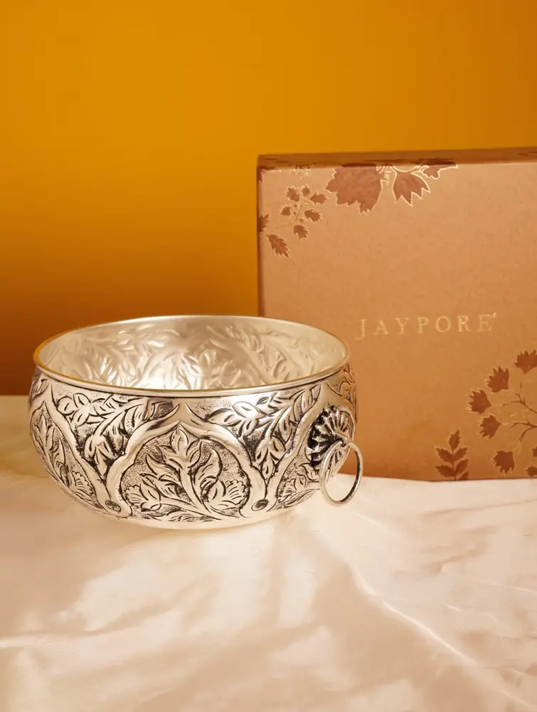 The urli beside a gift box