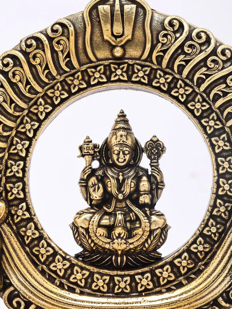 Close view of Lakshmi inside the frame