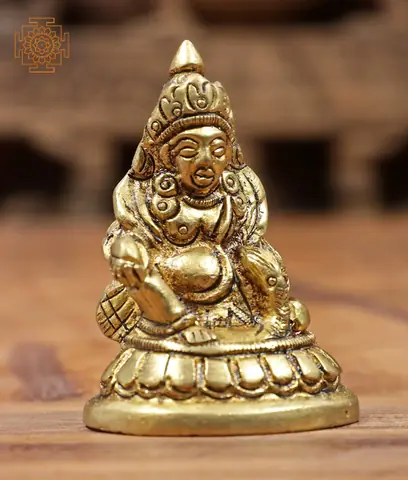 Kubera seen from the side