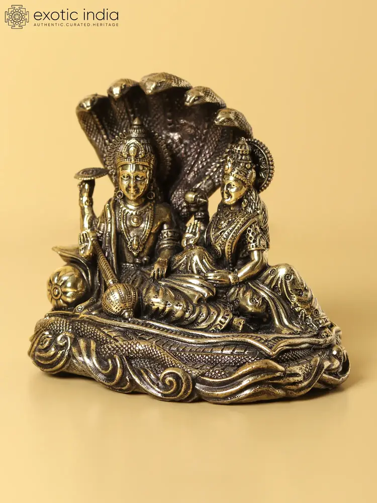 Lakshmi Narayana on Sheshnag from the front