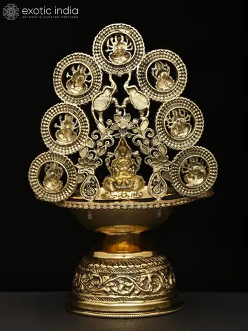 Back view with the round medallions