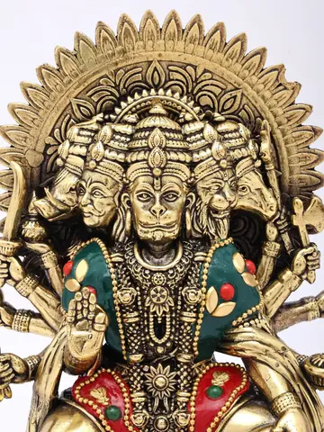 Close view of the five faces and halo