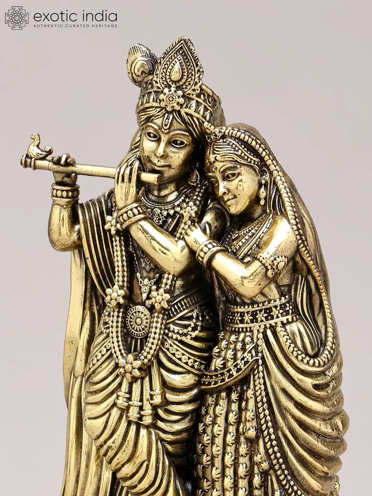 Close view of Krishna with the flute and Radha