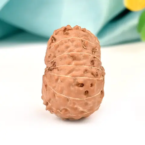 Side view of the same bead