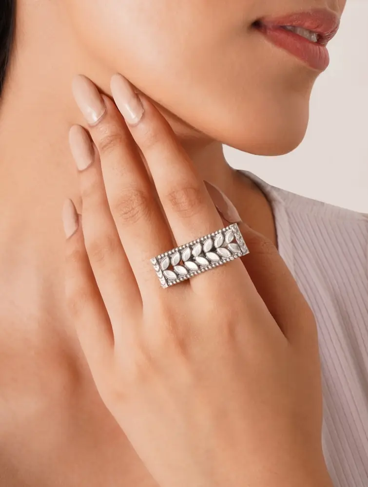 Model wearing the ring on a finger